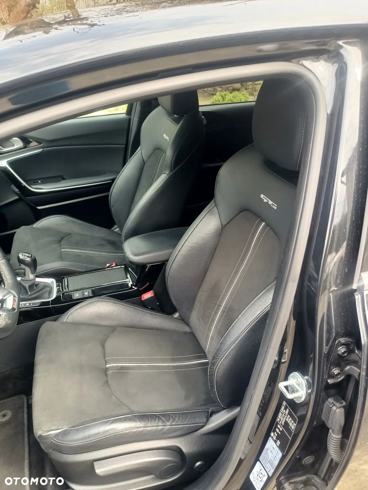 Kia ProCeed 1.4 T-GDI GT Line - 14