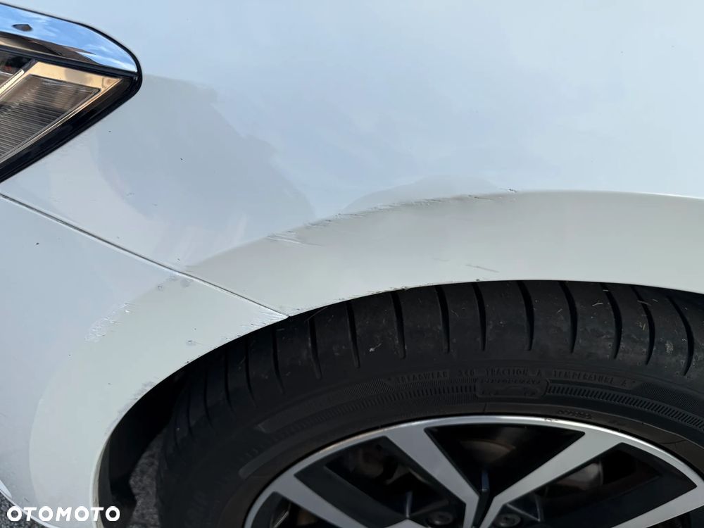 Volkswagen Passat - 14