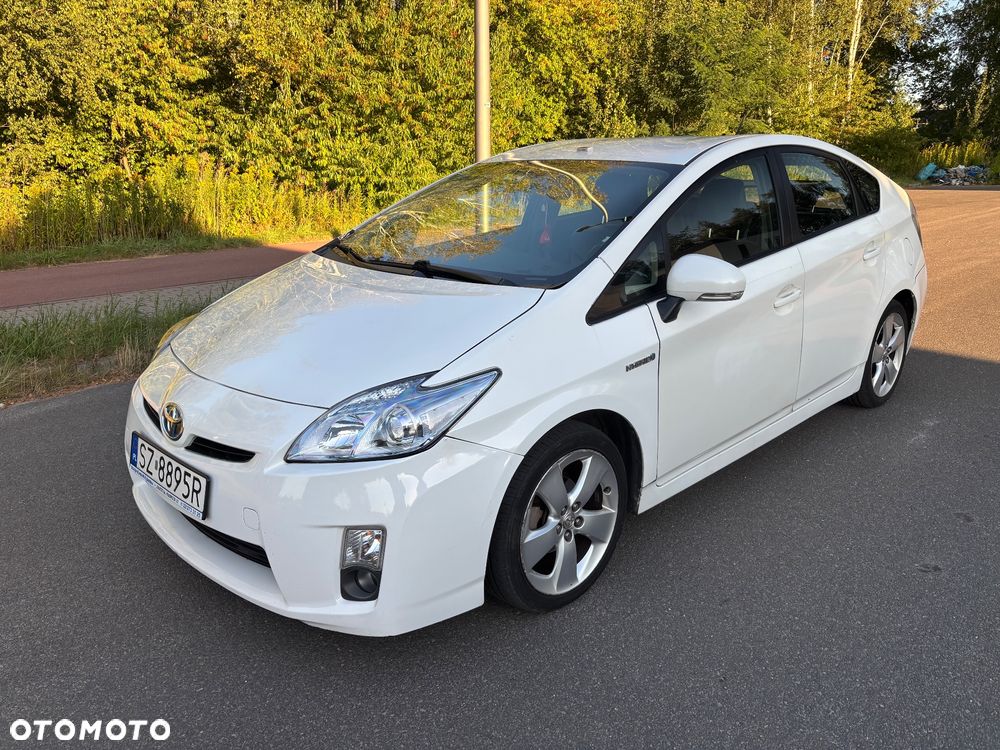 Toyota Prius 1.8 HSD Luna - 2