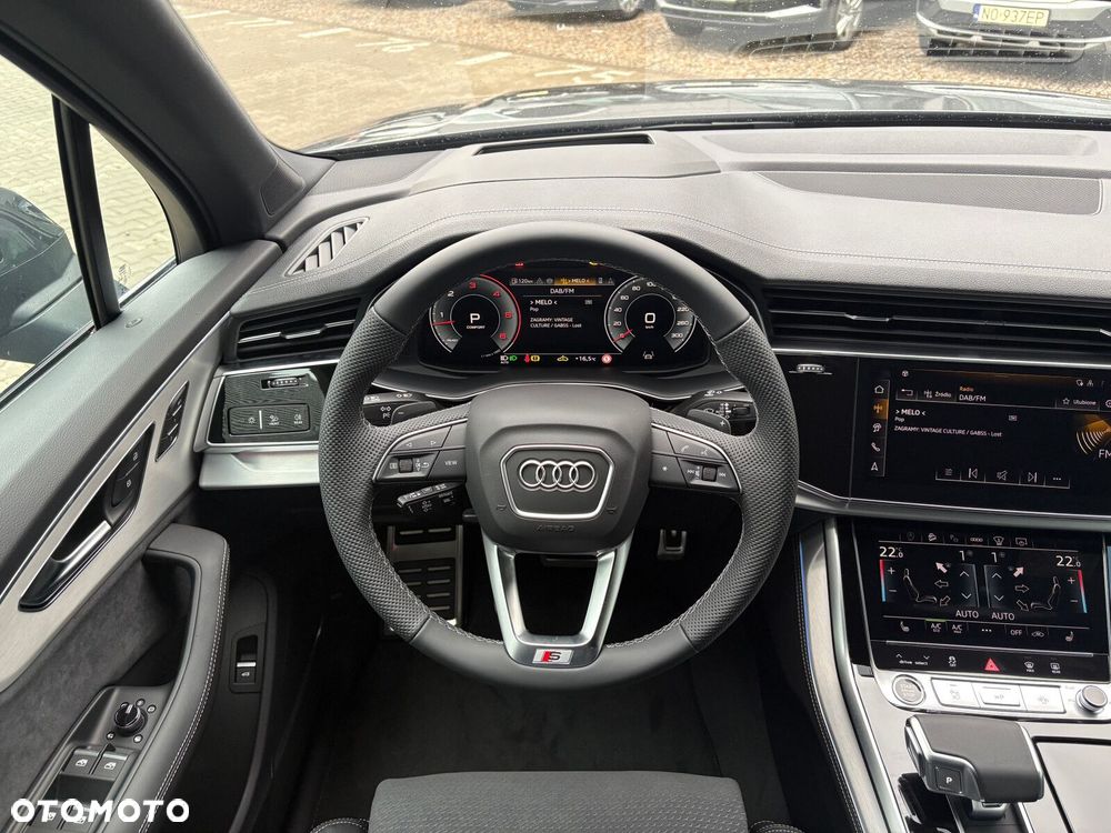 Audi Q7 - 12