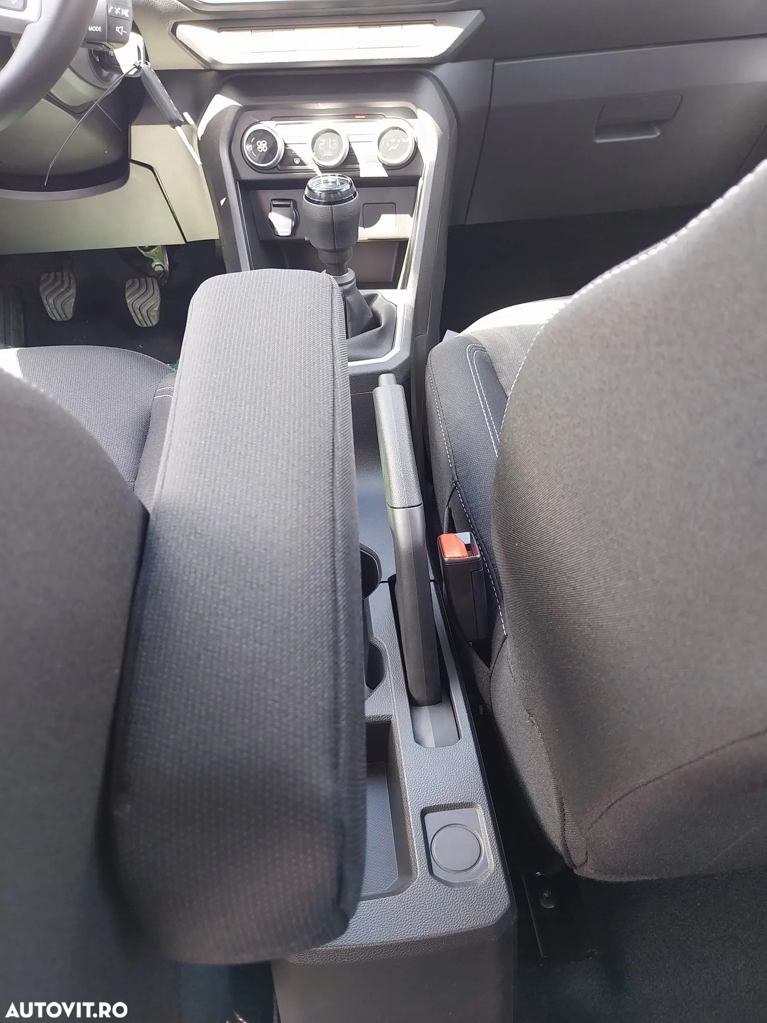 Dacia Sandero TCe 90 MT5 Expression - 13