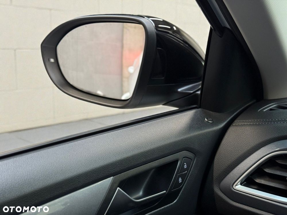 Volkswagen T-Roc 1.5 TSI Style - 18
