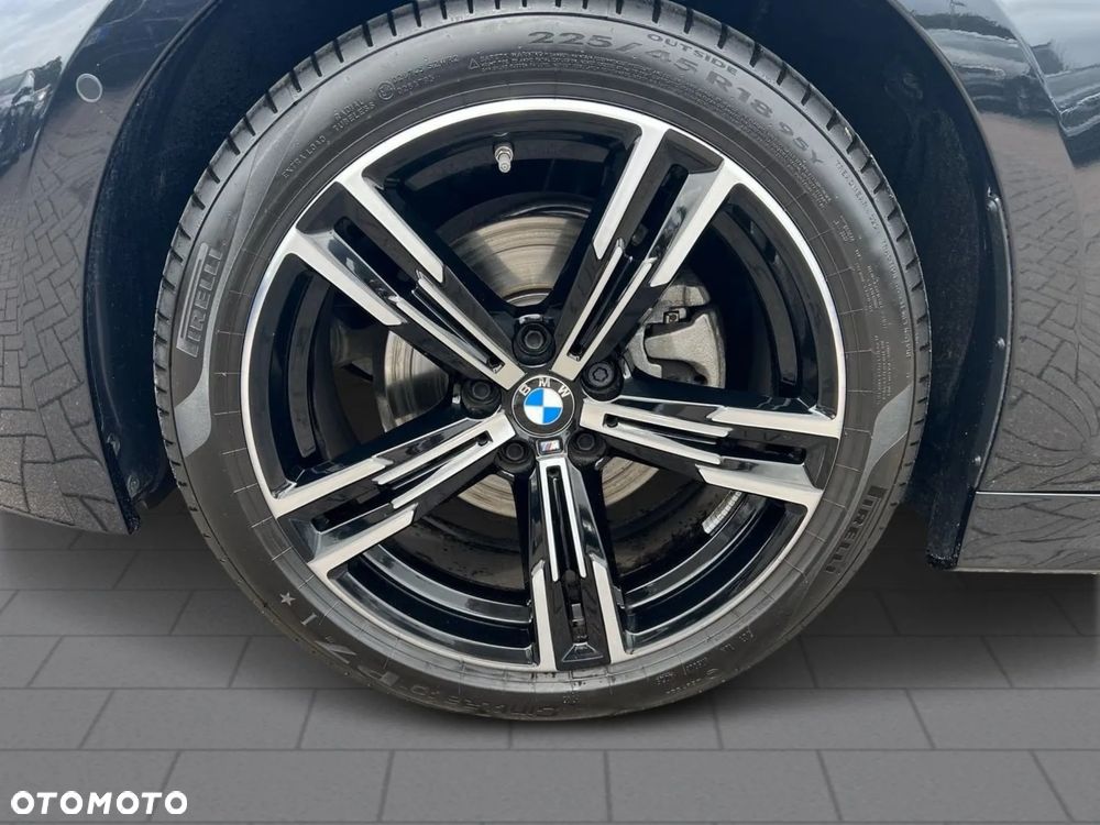 BMW Seria 3 318i M Sport - 8