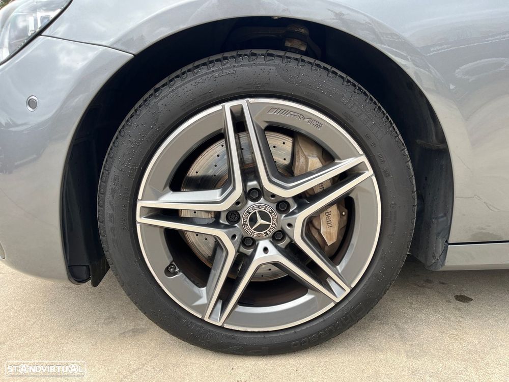 Mercedes-Benz E 300 de 9G-TRONIC AMG Line - 15