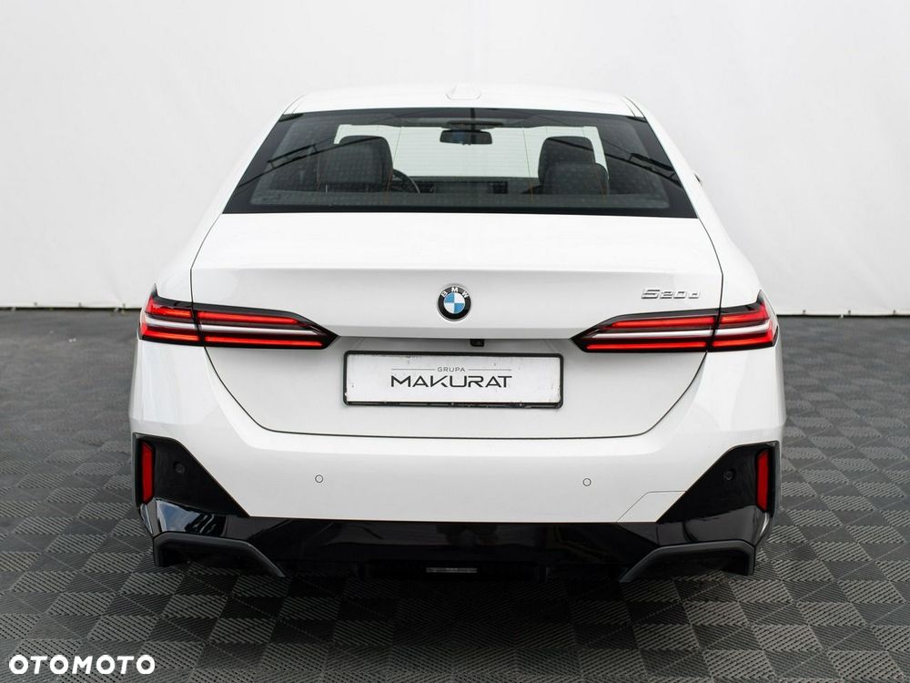 BMW Seria 5 520d mHEV M Sport - 9