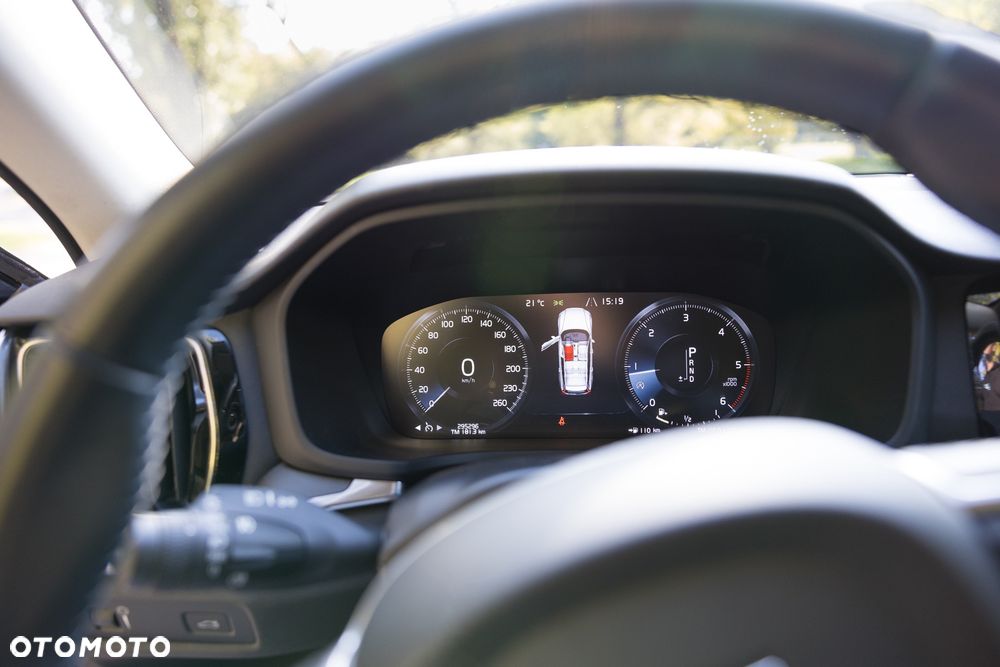 Volvo V60 2019 photo 4
