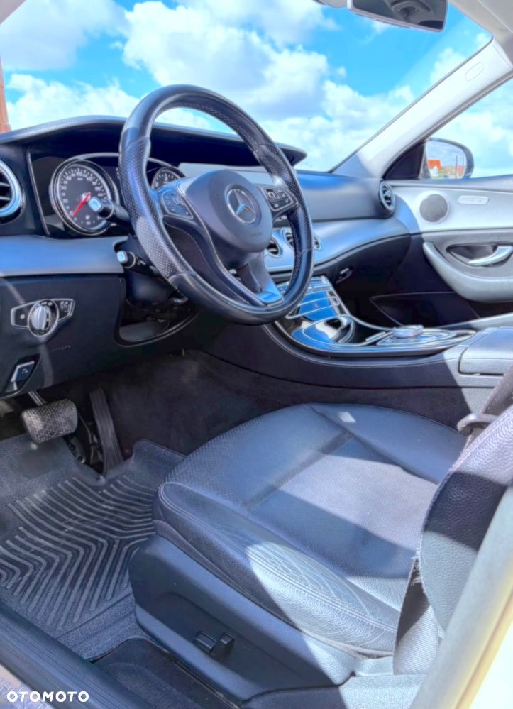 Mercedes-Benz Klasa E - 8