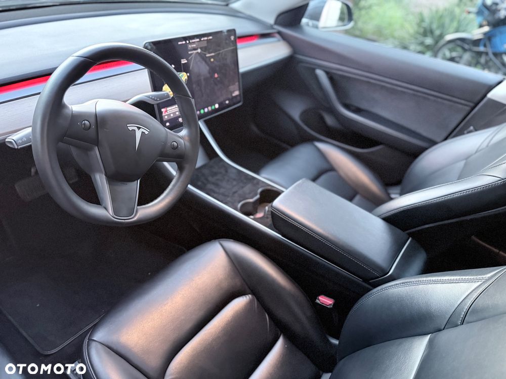 Tesla Model 3 Long Range RWD - 8