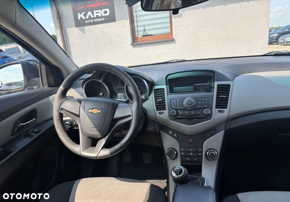 Chevrolet Cruze - 18