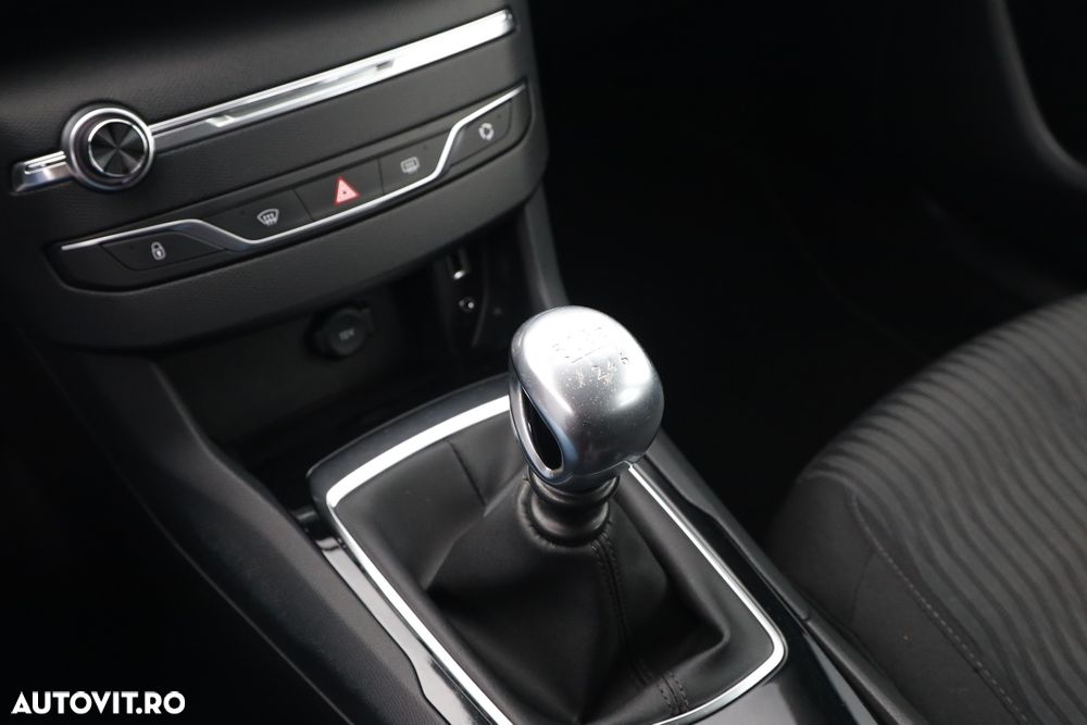 Peugeot 308 BlueHDi FAP 120 Stop & Start Active - 24