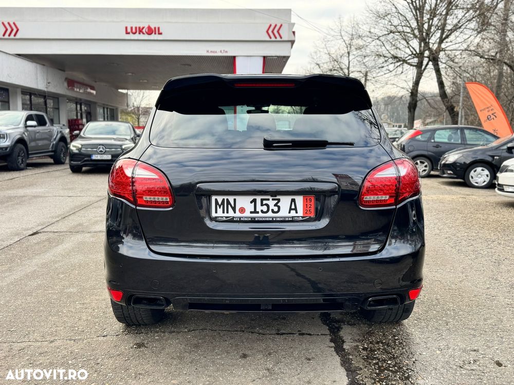 Porsche Cayenne Diesel Platinum Edition - 4