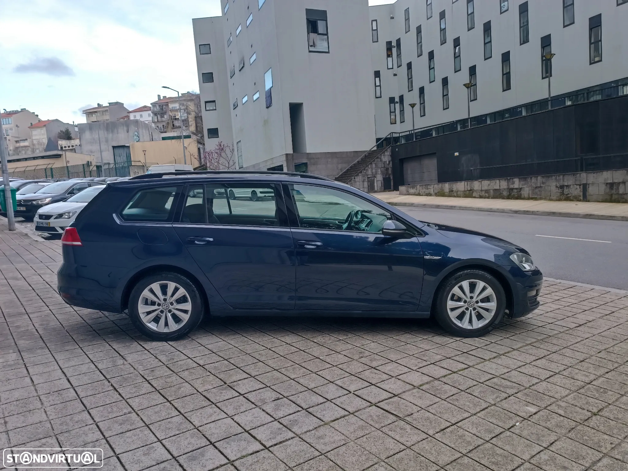 VW Golf Variant 1.6 TDi BlueMotion Confortline - 6