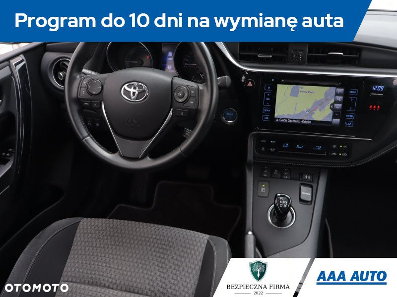 Toyota Auris - 8