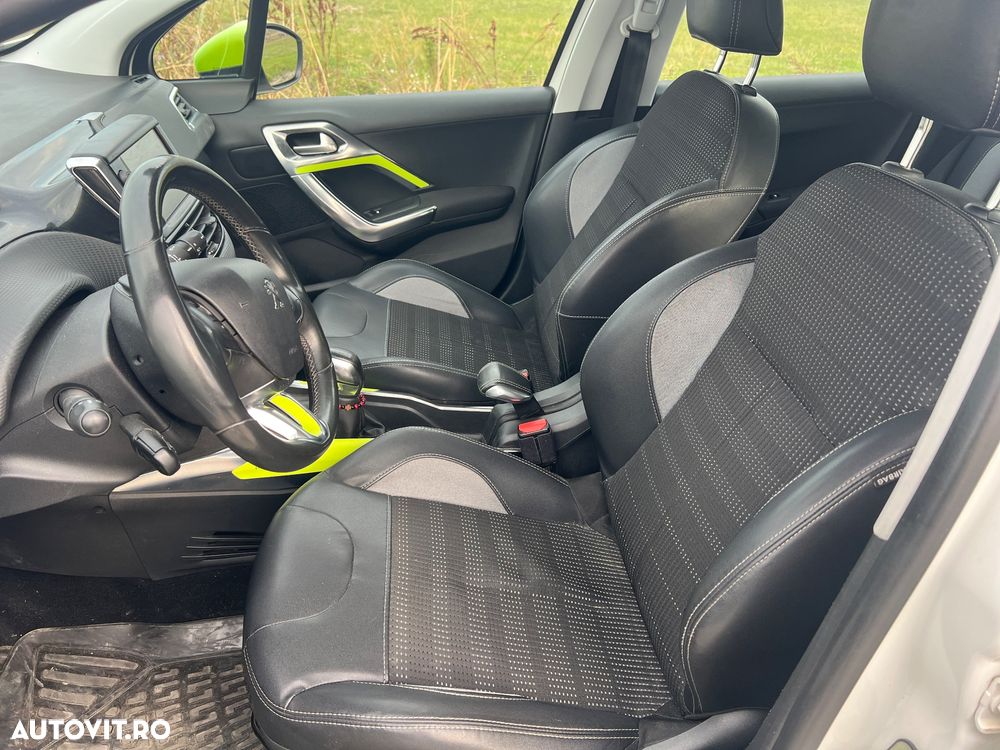 Peugeot 2008 1.2 VTi Allure - 6