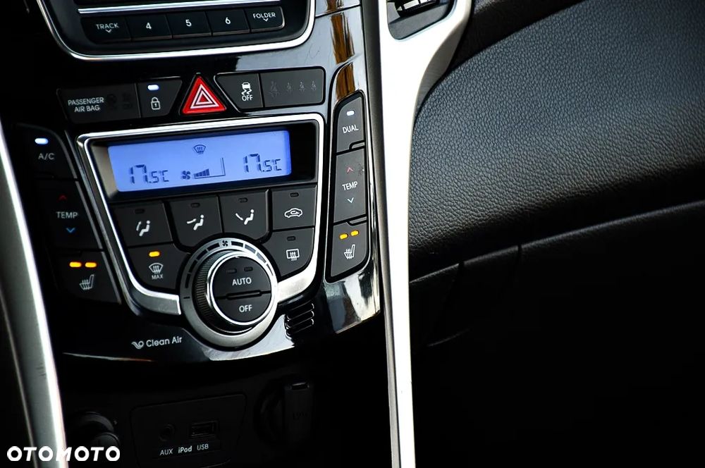 Hyundai i30 1.6 CRDi Premium - 34