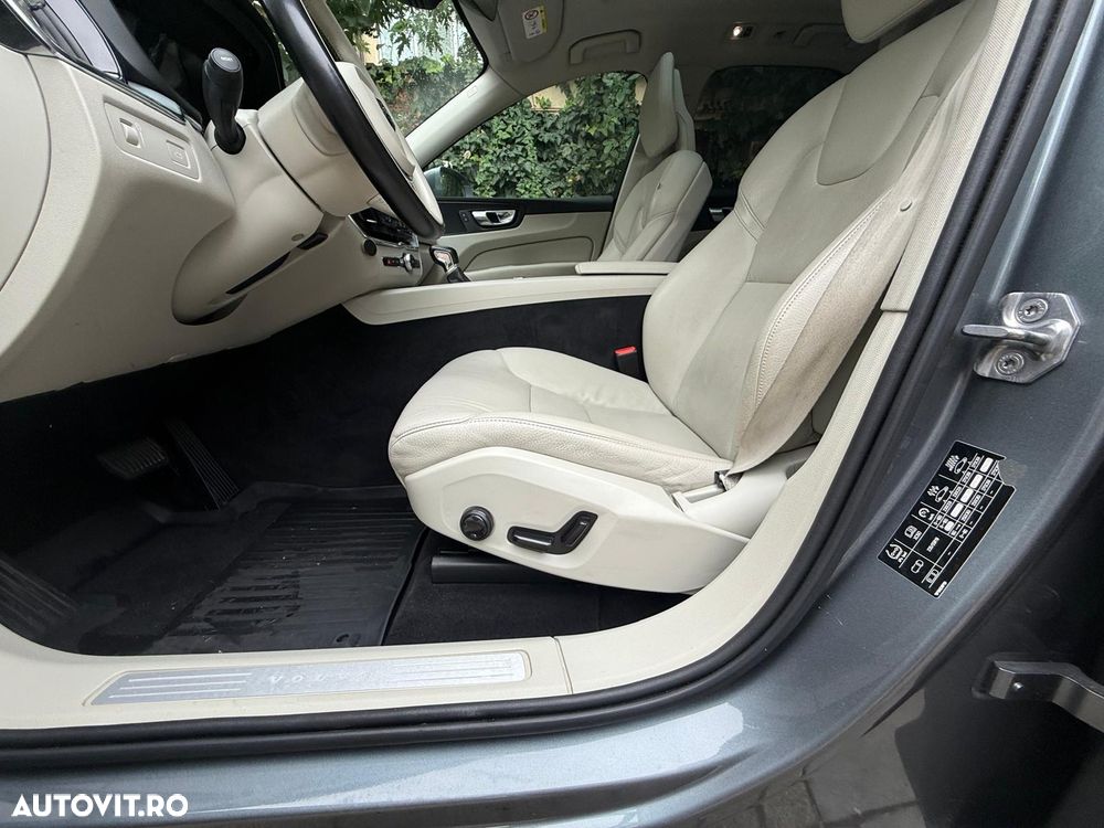 Volvo XC 60 D4 AWD Momentum - 20