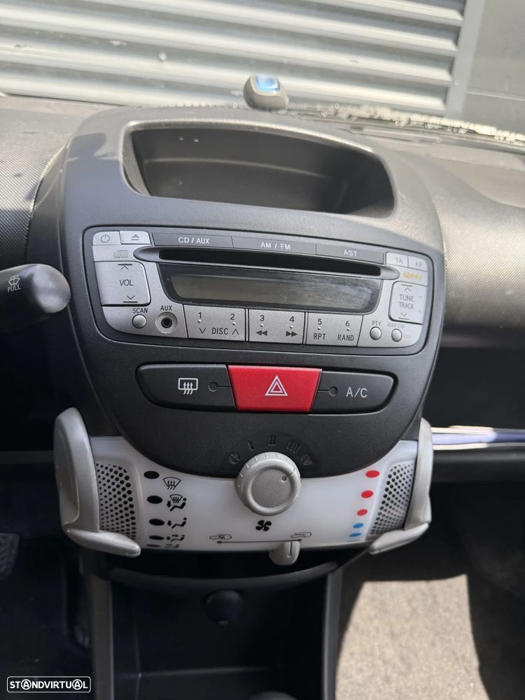 Peugeot 107 1.0 Trendy - 15