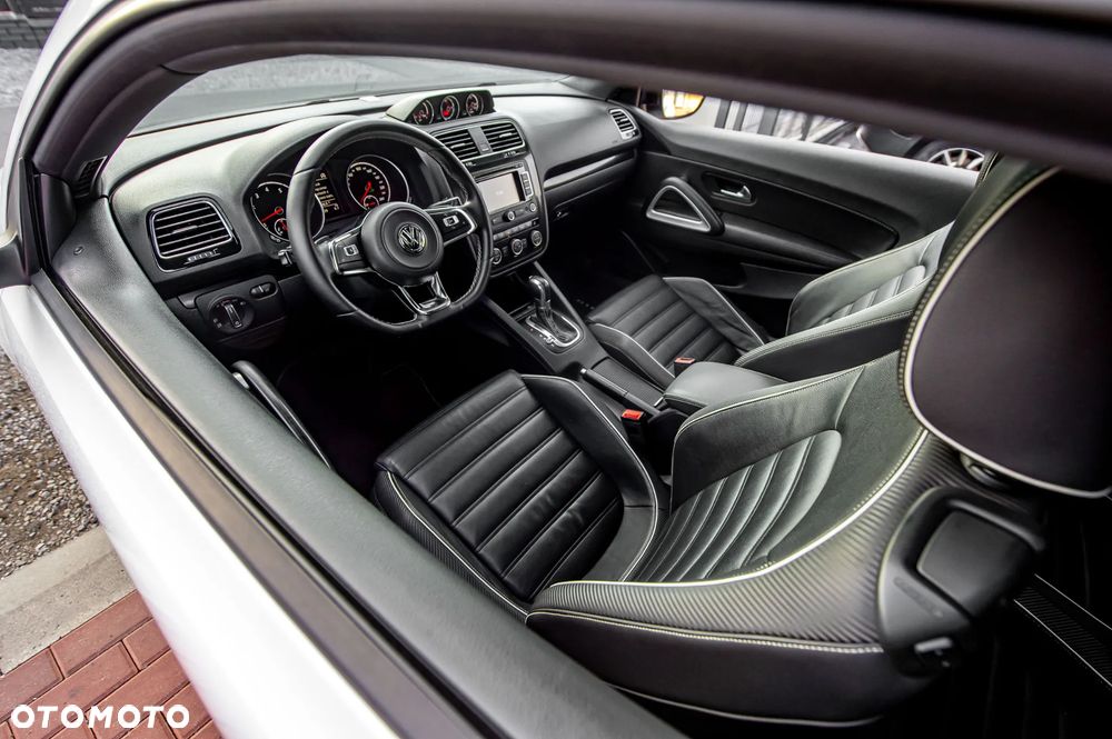 Volkswagen Scirocco 2.0 TSI (BlueMotion Technology) DSG - 17