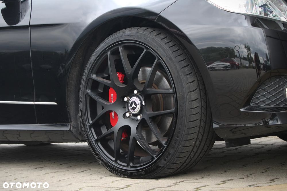 Mercedes-Benz Klasa E 350 4Matic Avantgarde Sport Edition - 12