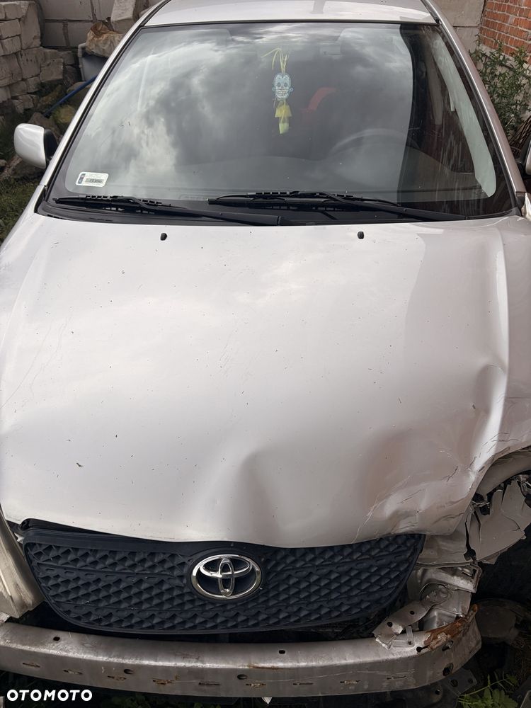 Toyota Corolla - 3