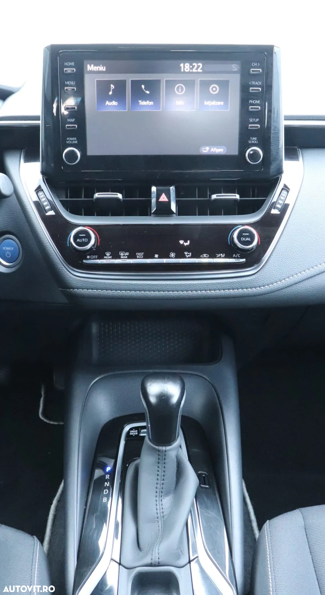 Toyota Corolla 1.8 Hybrid Comfort - 18