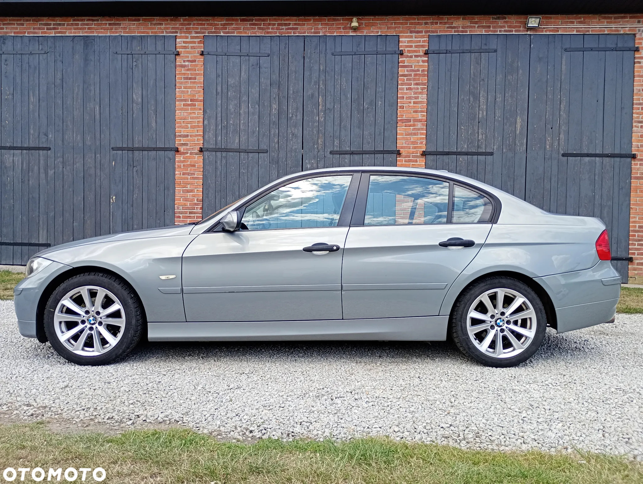 BMW Seria 3 318i - 9