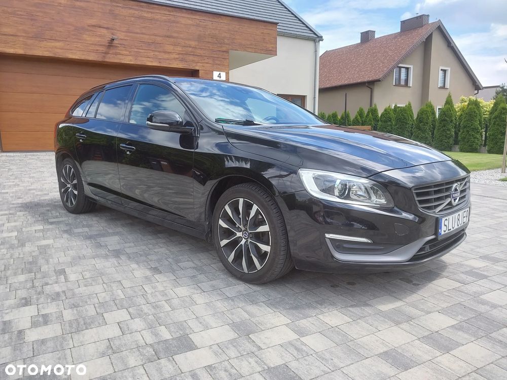 Volvo V60 D4 Geartronic Momentum - 2