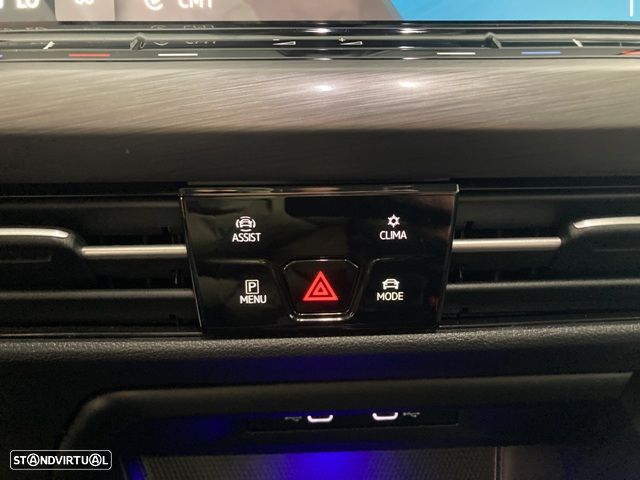 VW Golf Variant 2.0 TDi SCR DSG Style - 47