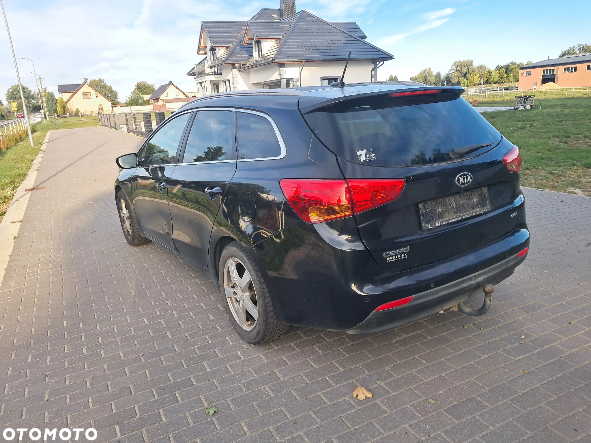Kia Ceed 1.6 CRDi 128 Dream-Team Edition - 4