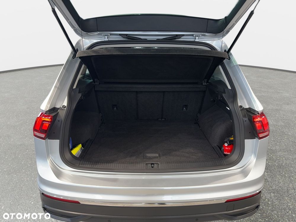 Volkswagen Tiguan - 16