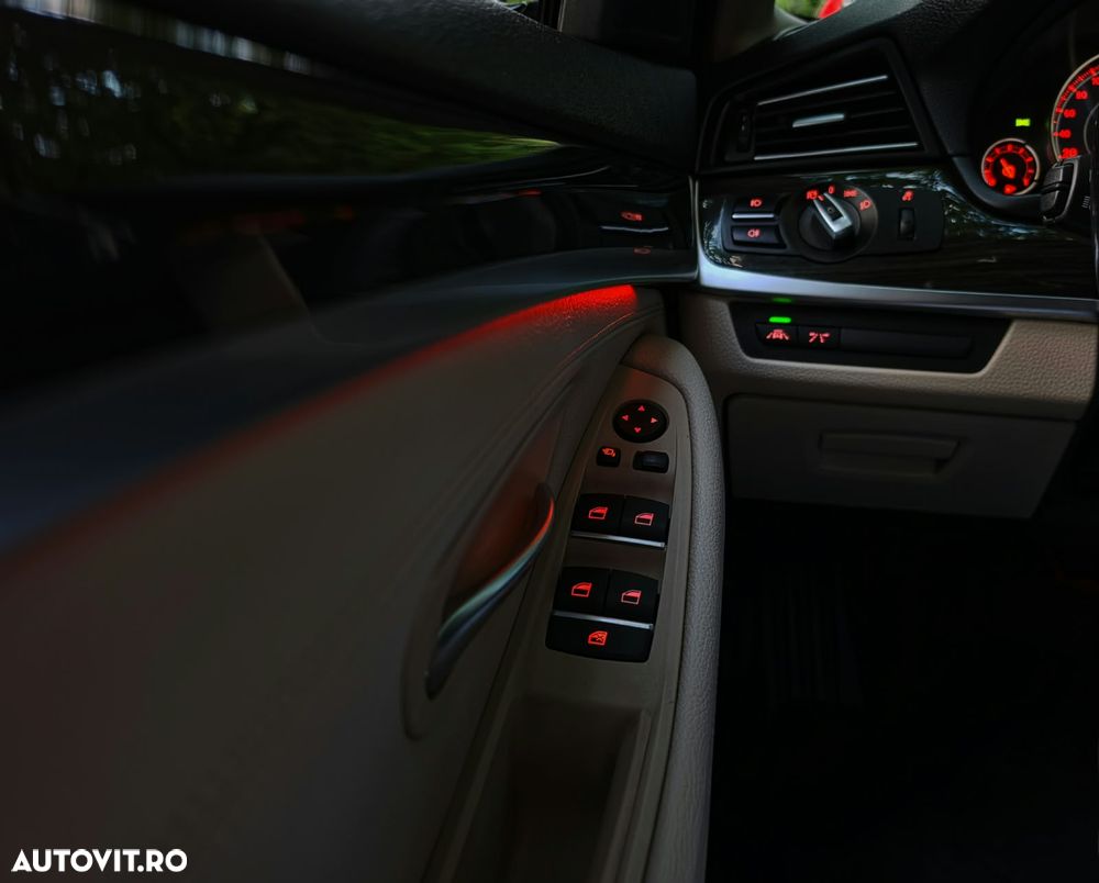 BMW Seria 5 520d xDrive AT - 11