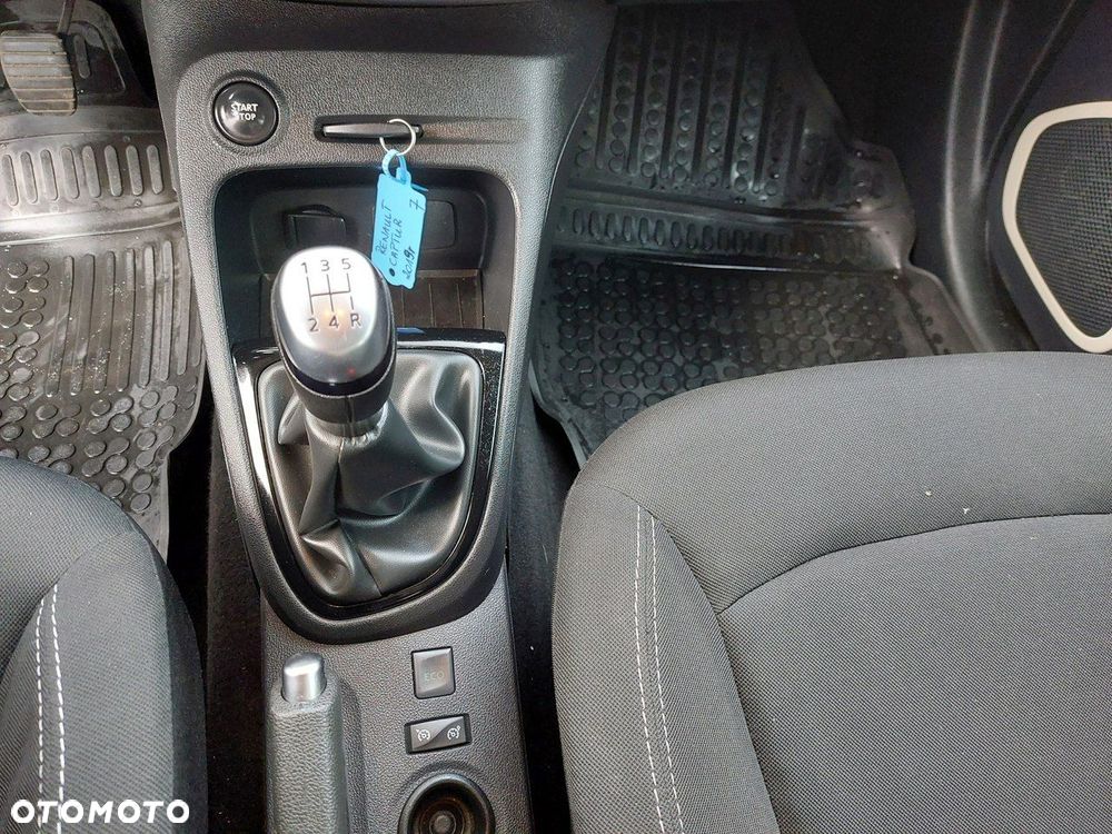 Renault Captur - 22