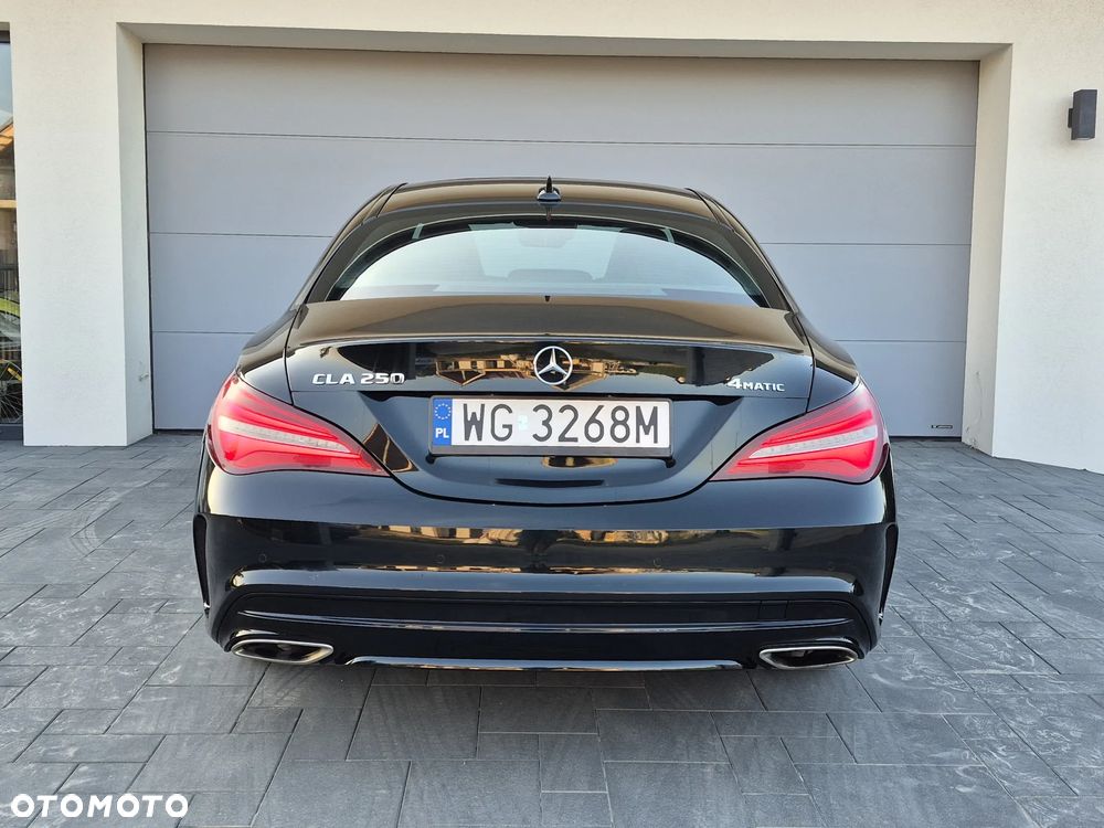Mercedes-Benz CLA 250 4Matic 7G-DCT - 6