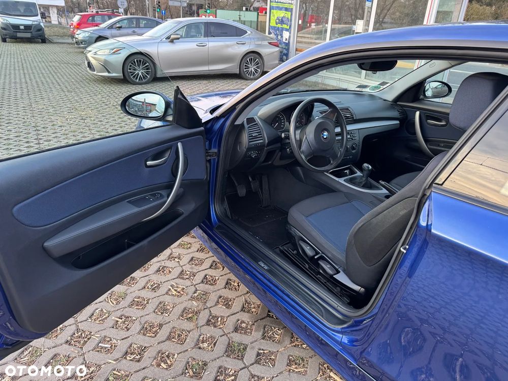 BMW Seria 1 118d DPF - 9