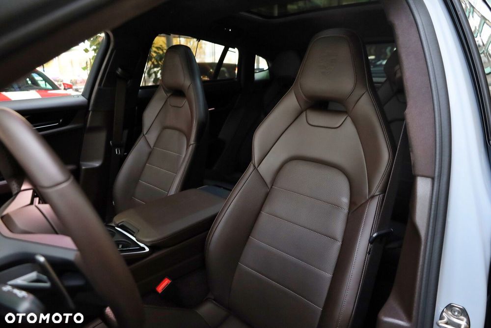 Porsche Panamera - 11