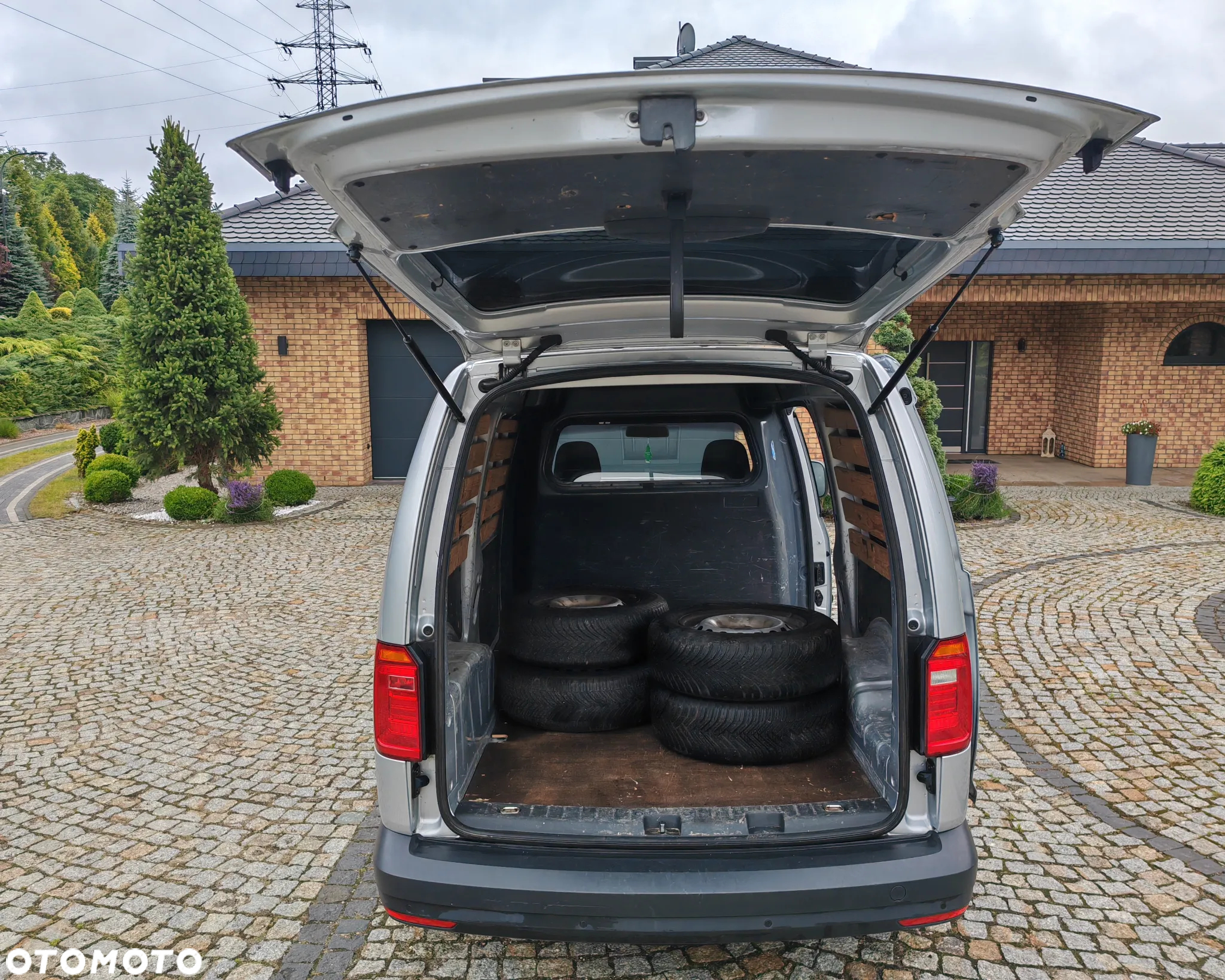 Volkswagen CADDY MAXI IV LIFT - 23