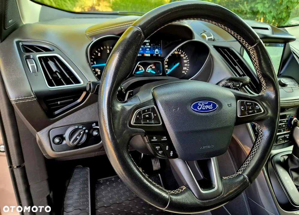 Ford Kuga 2.0 TDCi 4x4 Vignale - 18