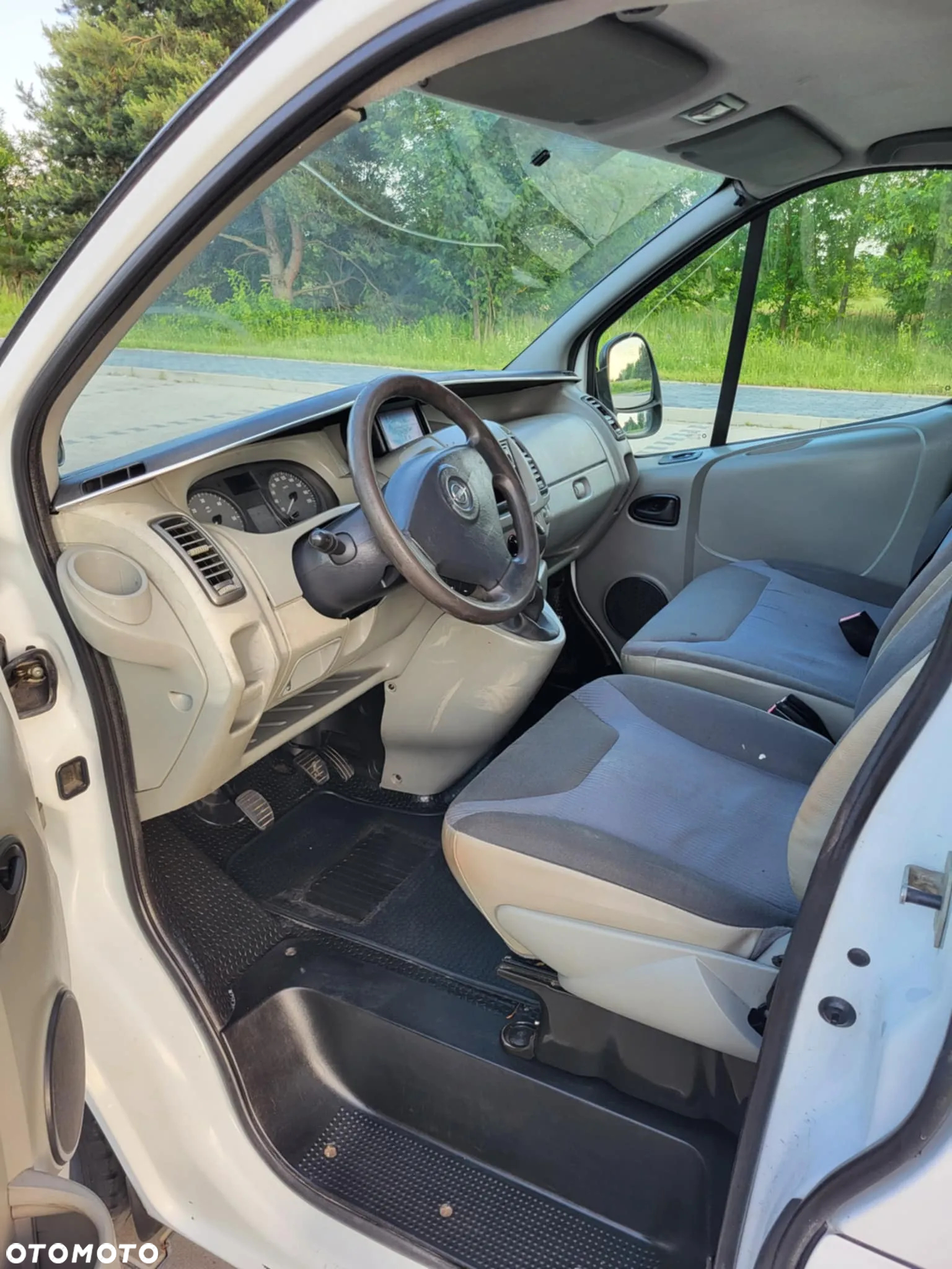 Opel Vivaro - 14