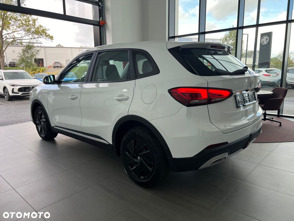 MG ZS Hybrid+ - 10