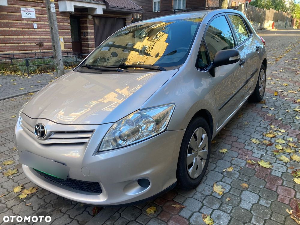 Toyota Auris 1.6 Luna - 3