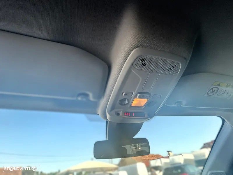 Peugeot 208 1.2 PureTech Allure EAT8 - 23