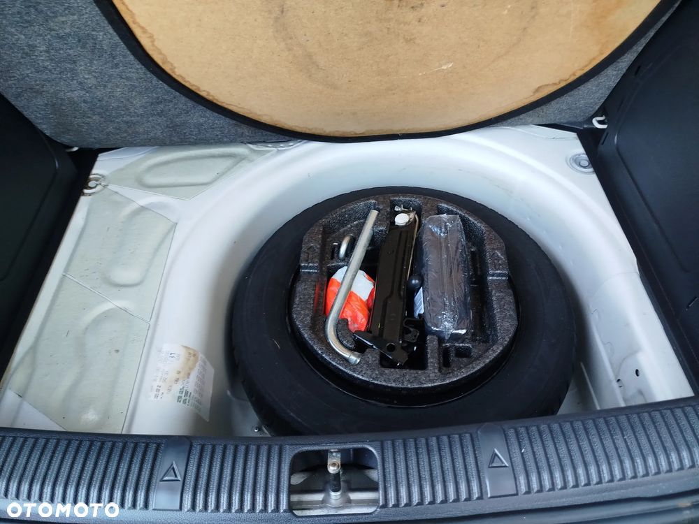 Skoda Fabia 1.2 HTP Active - 32