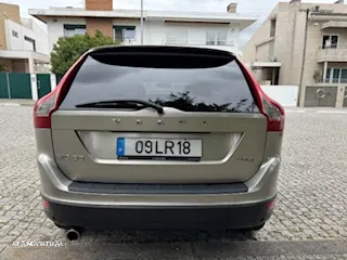 Volvo XC 60 2.0 D3 Drive - 5