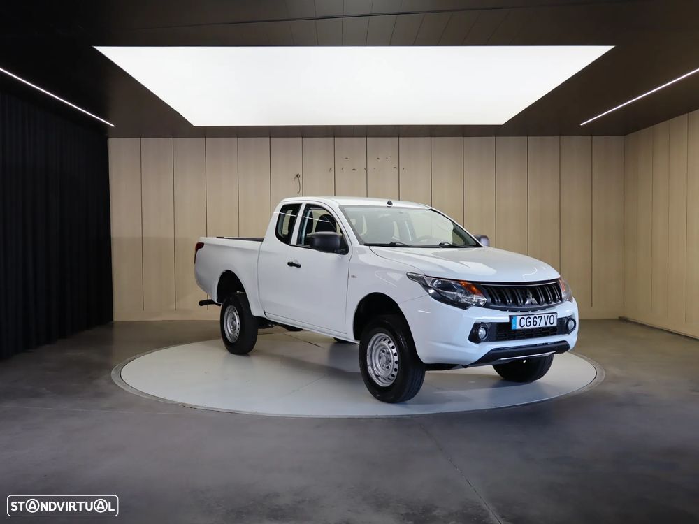 Mitsubishi L200 2.4 DI-D Club Invite 4WD - 8