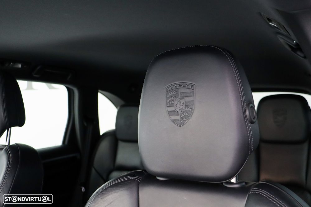 Porsche Cayenne - 11