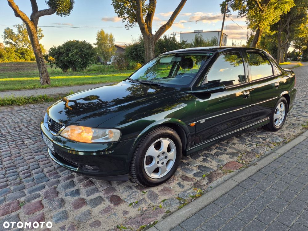 Opel Vectra 1.6 GL - 1