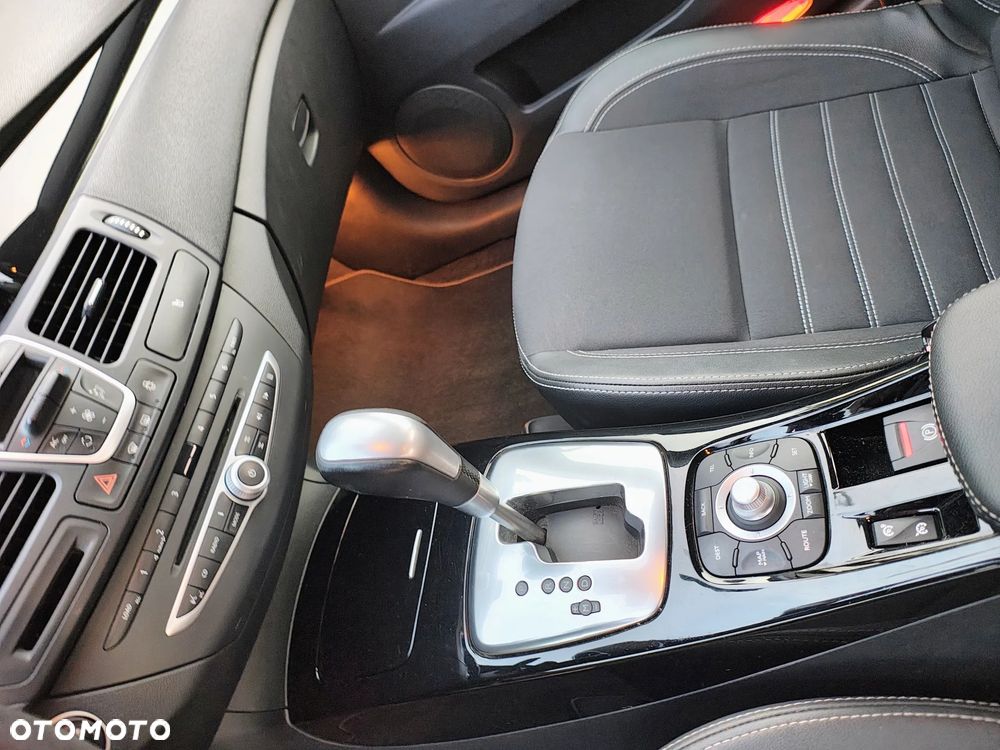 Renault Laguna 2.0 T Bose Edition - 15