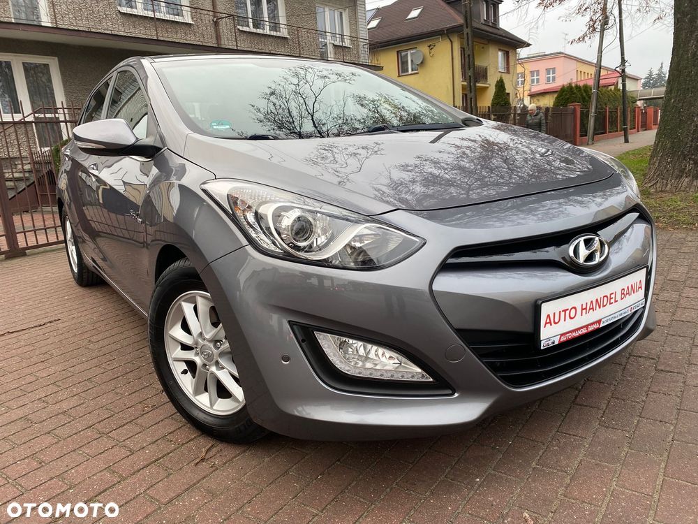 Hyundai i30 blue 1.6 GDI Trend - 2