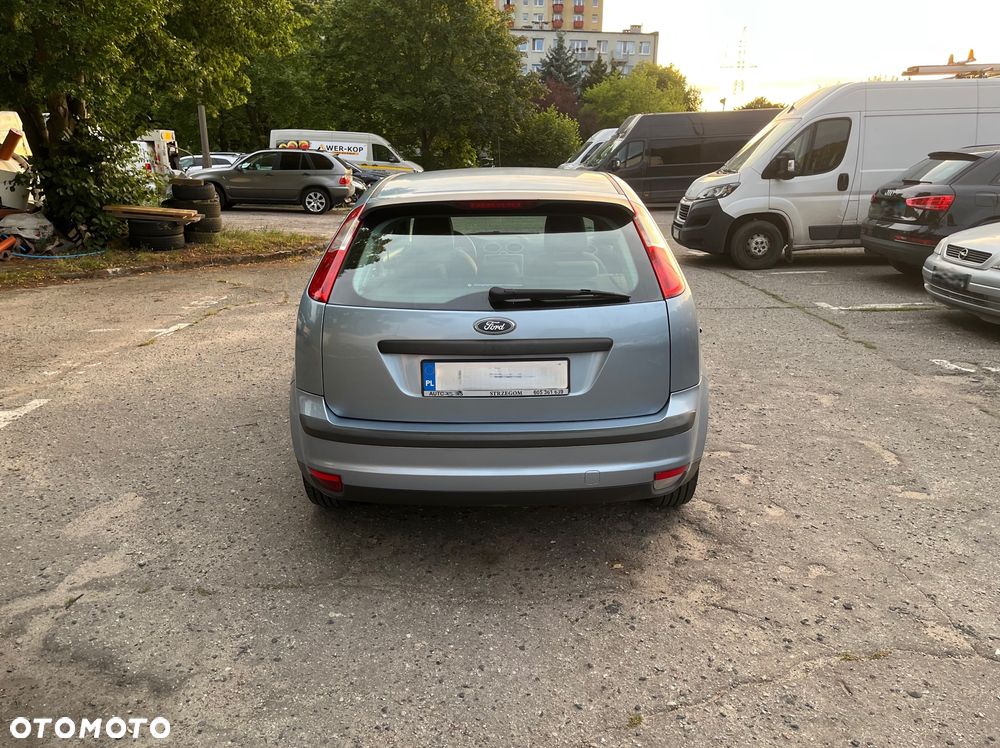 Ford Focus 1.6 Trend - 4