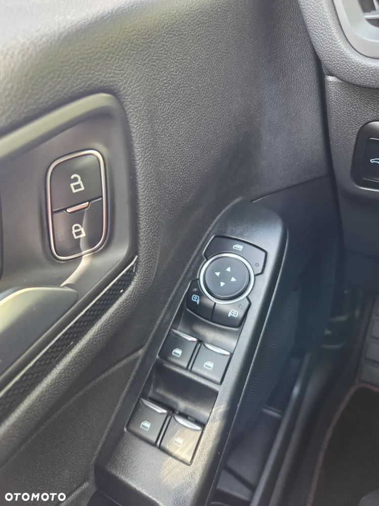 Ford Escape - 16